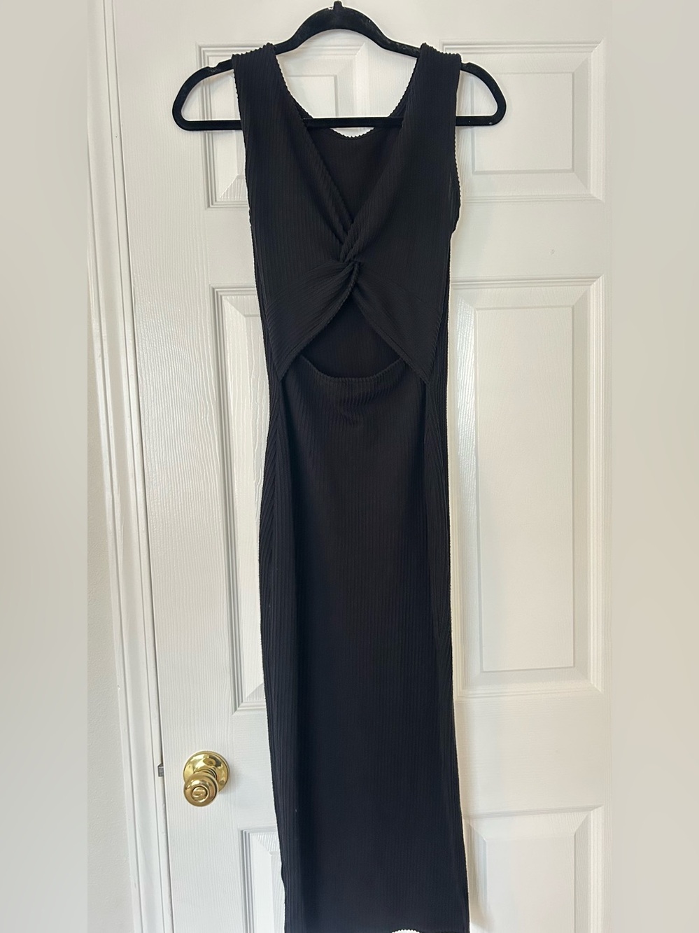 Black Cutout Twist-Front Women’s Dress